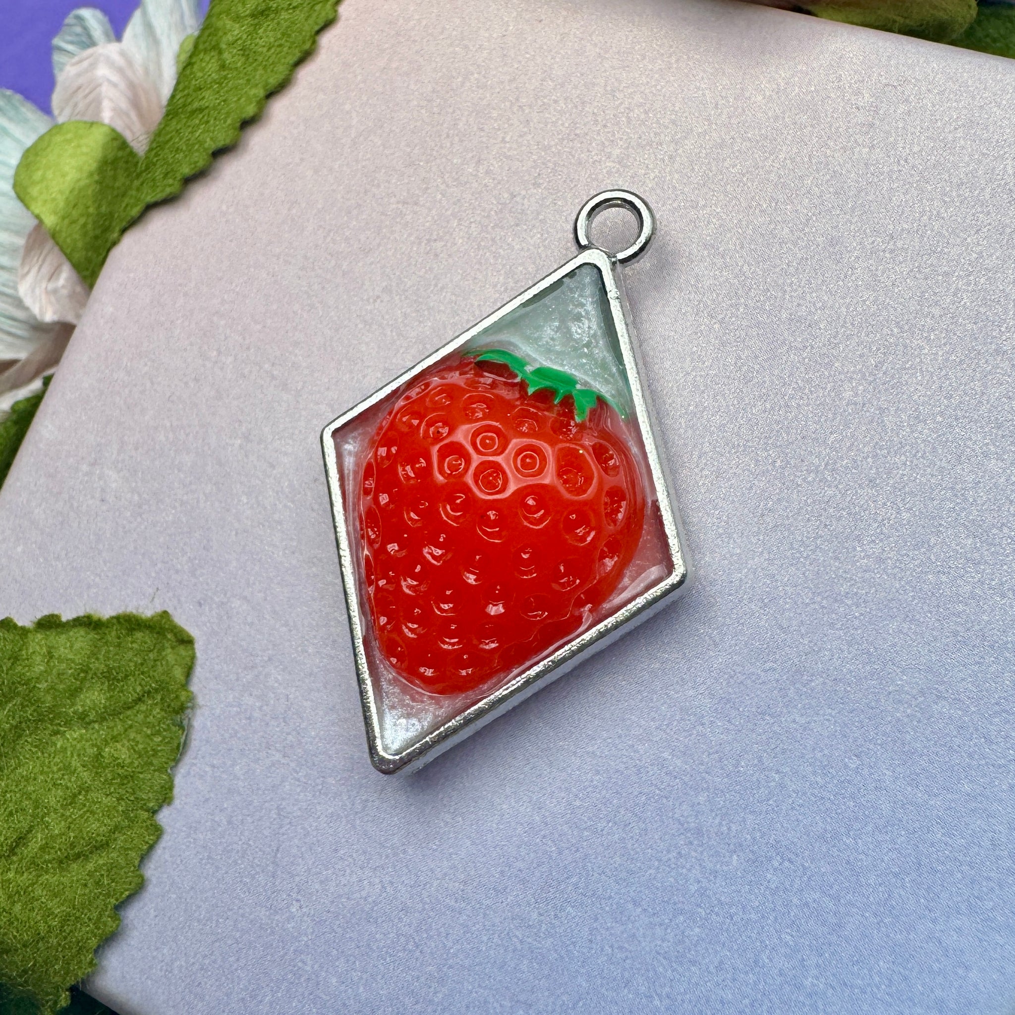 Keychain - Strawberry Diamond