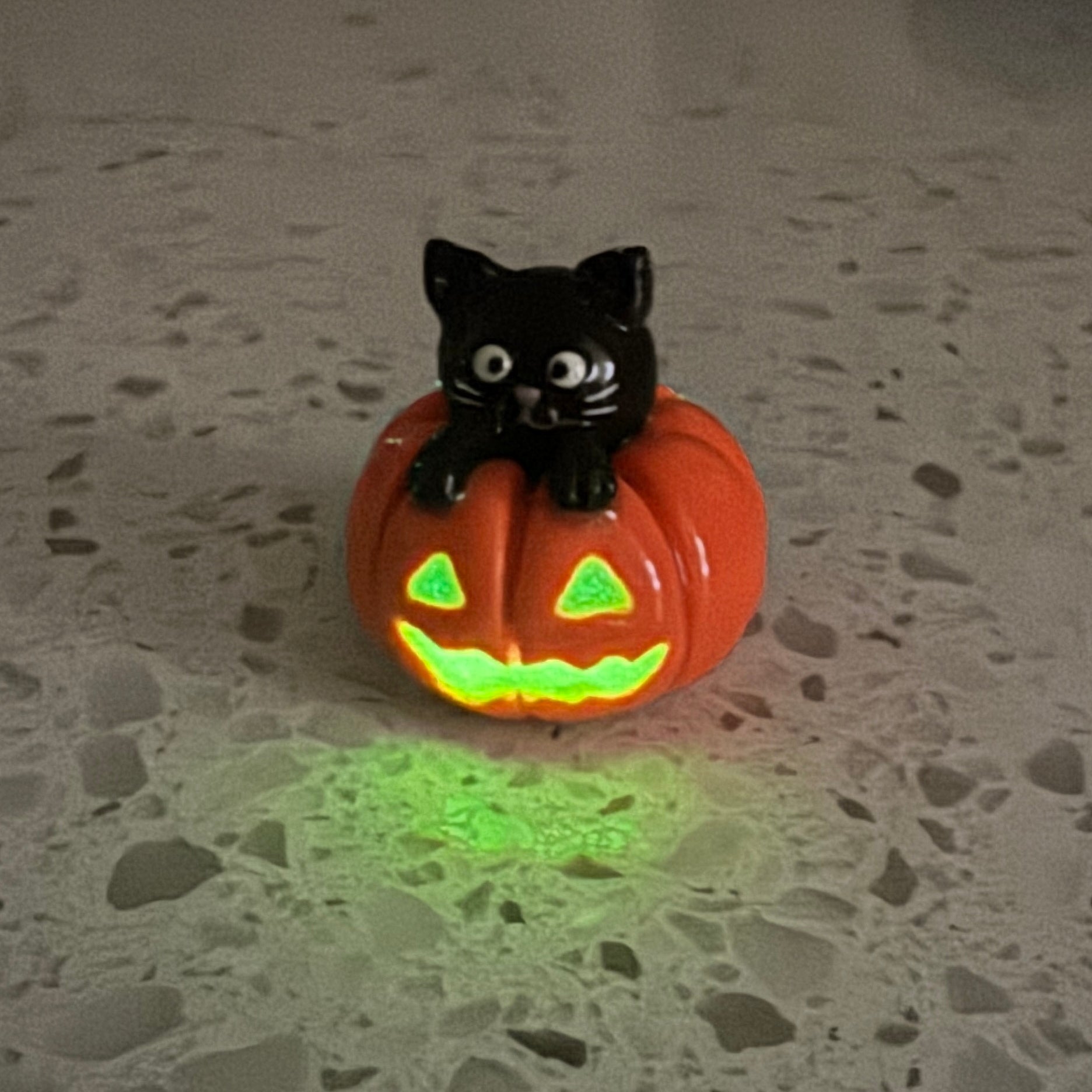 Thimbling - Cat-O-Lantern (glow in the dark)